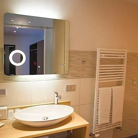 Kaiserhof 3*